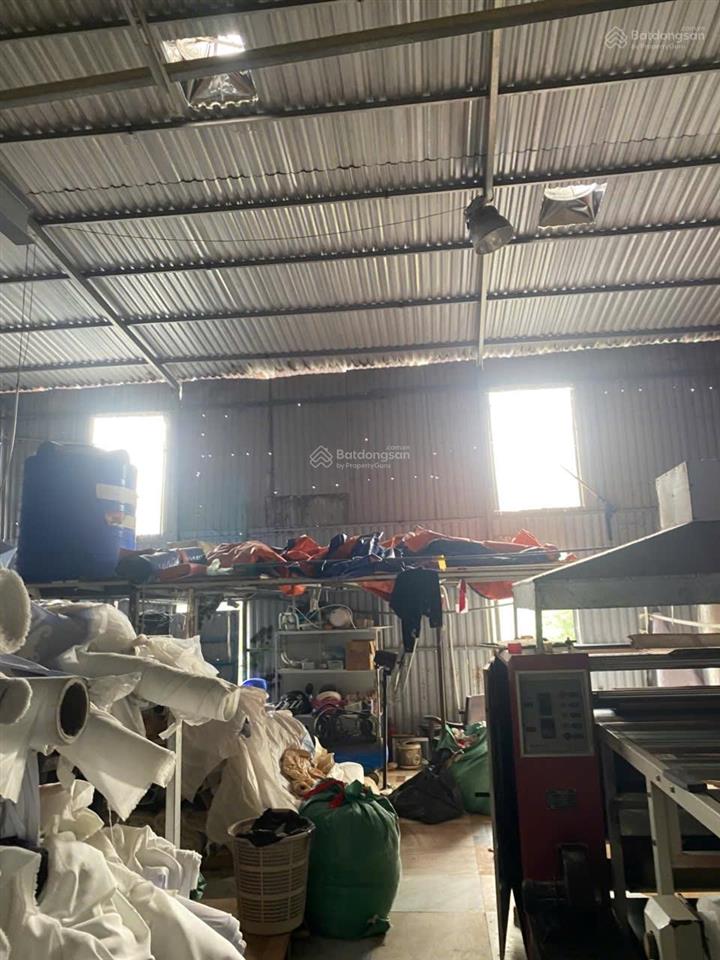 Bán nhà xưởng 250m2 tại đường phúc diễn