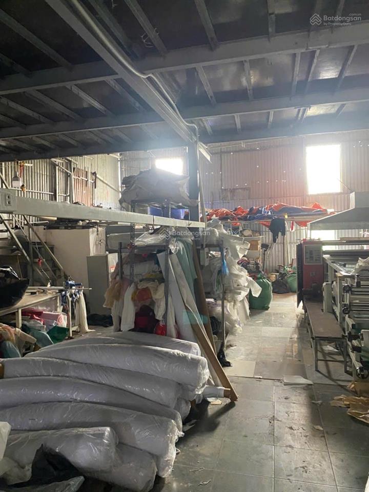 Bán nhà xưởng 250m2 tại đường phúc diễn