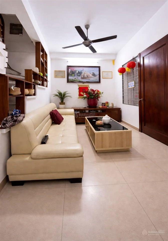 Bán nhà mỹ đình  chỉ nhỉnh 8tỉ  5 tầng  40m2  dân xây đẹp chắc chắn  gần ôtô full nội thất