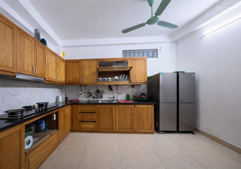 Bán nhà mỹ đình  chỉ nhỉnh 8tỉ  5 tầng  40m2  dân xây đẹp chắc chắn  gần ôtô full nội thất