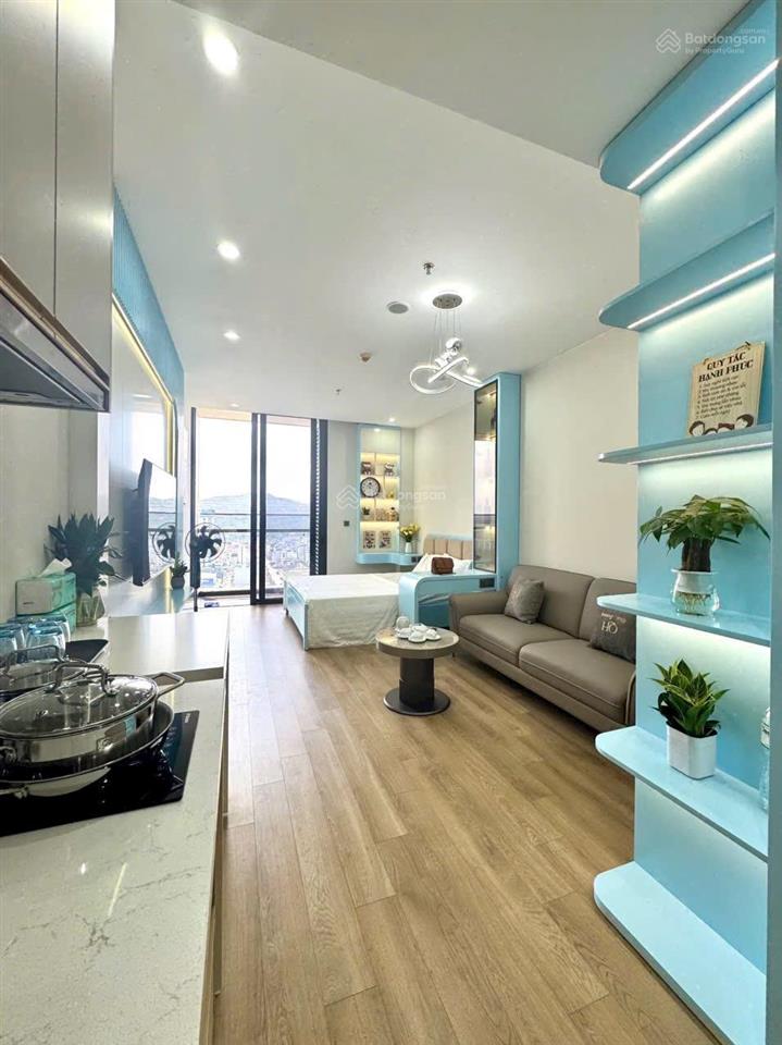 Bán căn studio icon40  2tỷ050 bao 5% sổ toà icon40  bãi cháy view hồ nhạc nước