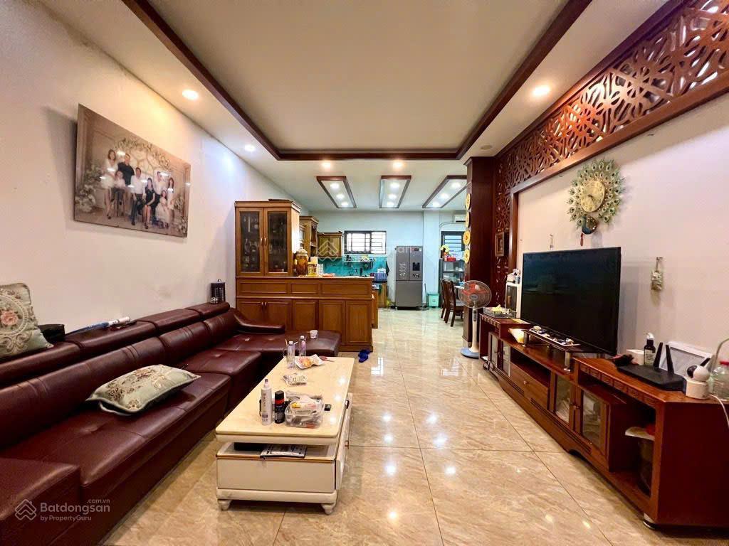 Cần bán nhà hẻm xe hơi đường gò dầu nhà 4 tầng dt 6x19m giá 16 tỷ thương lượng  0902 537 ***