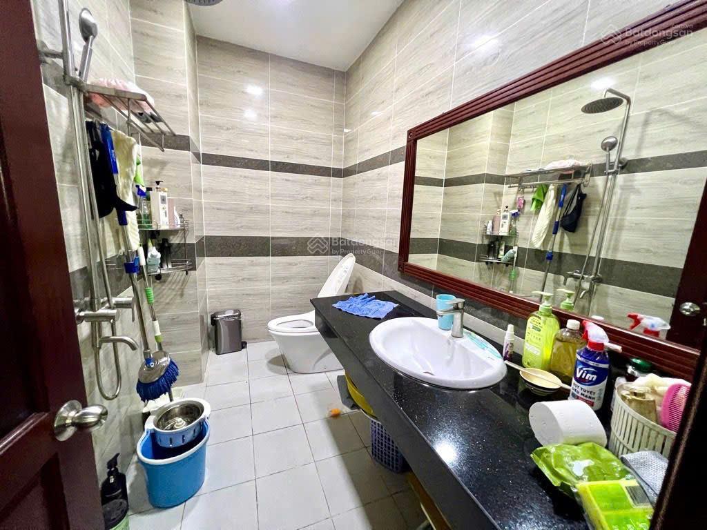 Cần bán nhà hẻm xe hơi đường gò dầu nhà 4 tầng dt 6x19m giá 16 tỷ thương lượng  0902 537 ***