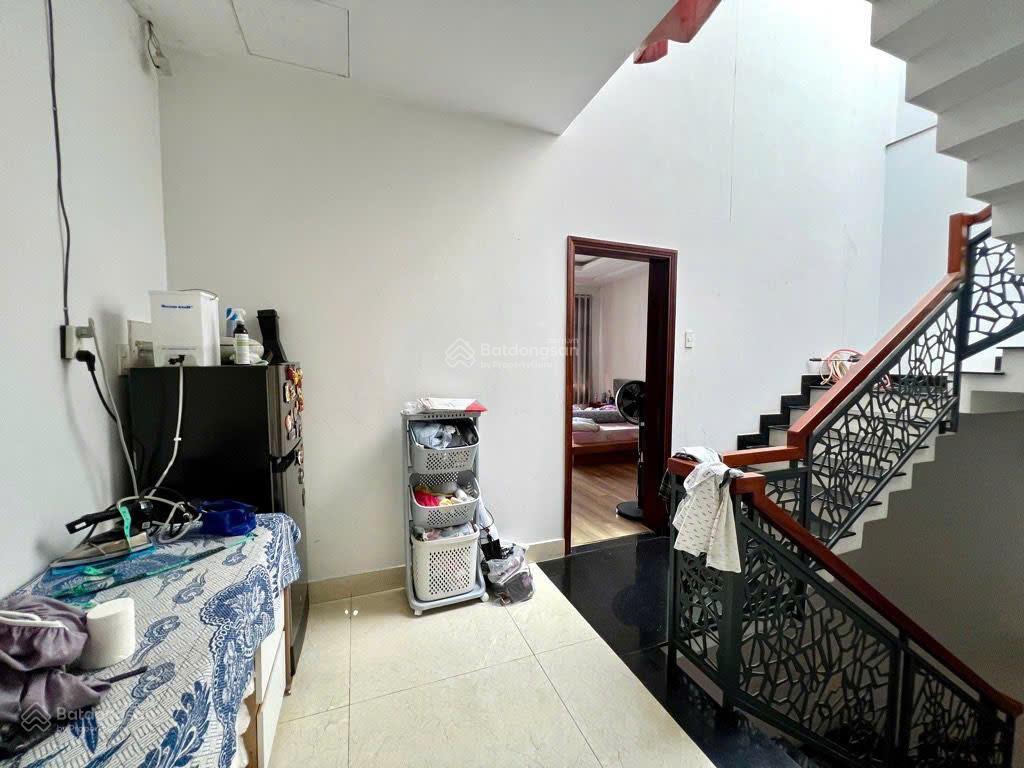 Cần bán nhà hẻm xe hơi đường gò dầu nhà 4 tầng dt 6x19m giá 16 tỷ thương lượng  0902 537 ***