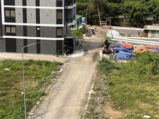 Đất phân lô sổ đỏ diện tích (4x23.37)93.48m2. giá 53 triệu 1/m2 bớt lộc. cách đư