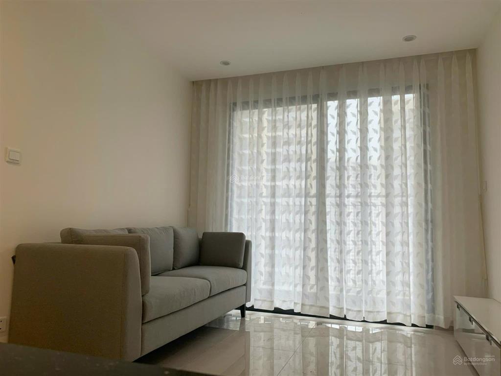 Chủ cần bán gấp căn hộ 2 phòng ngủ vinhomes full nội thất, thoáng đẹp. sẵn sổ hồng  giá bán tốt