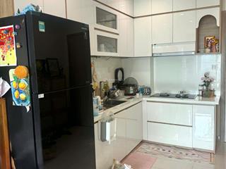 Chính chủ cần bán căn 2 phòng ngủ vinhomes grand park quận 9, tặng lại bếp rèm như hình  đã có sổ