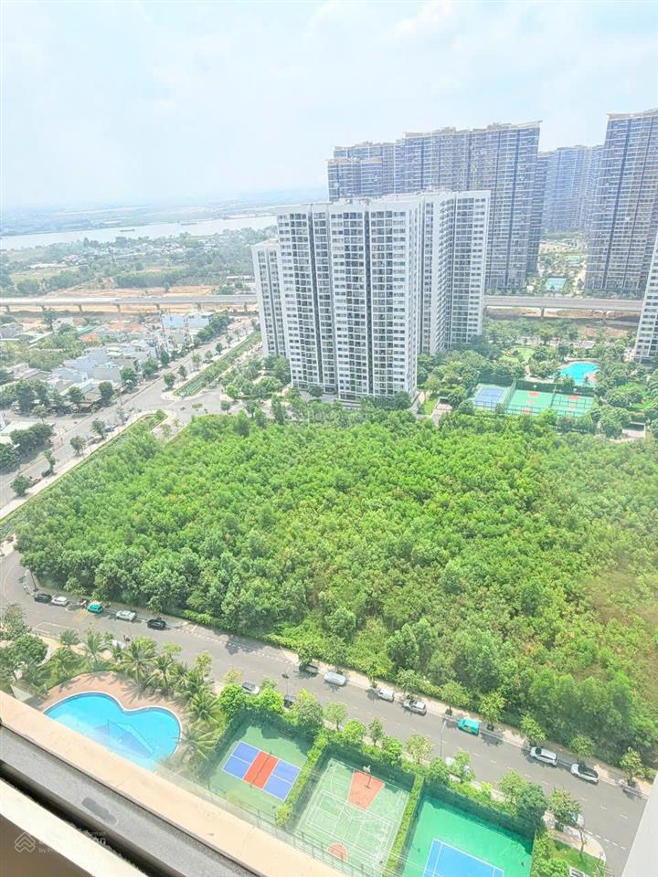 Chủ nhà cần bán gấp căn 1pn+ s9.02 vinhomes grand park, view nội khu và sông đẹp, thoáng mát.