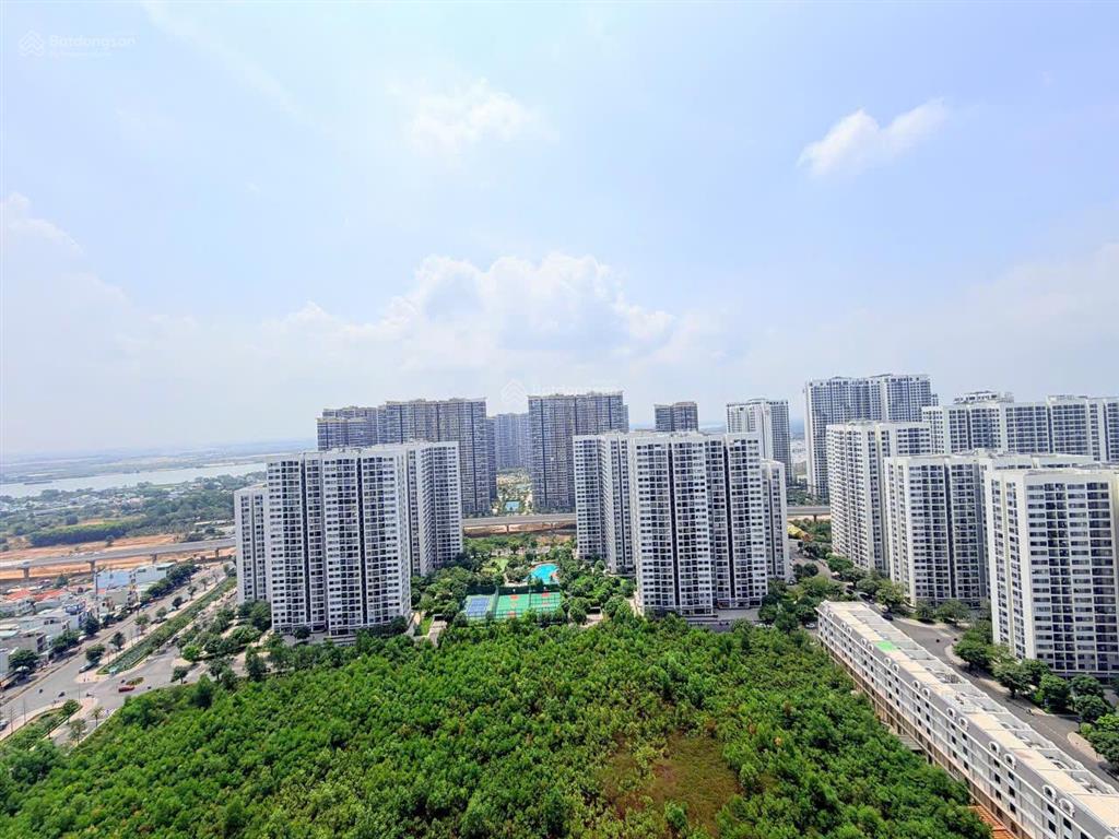 Chủ nhà cần bán gấp căn 1pn+ s9.02 vinhomes grand park, view nội khu và sông đẹp, thoáng mát.