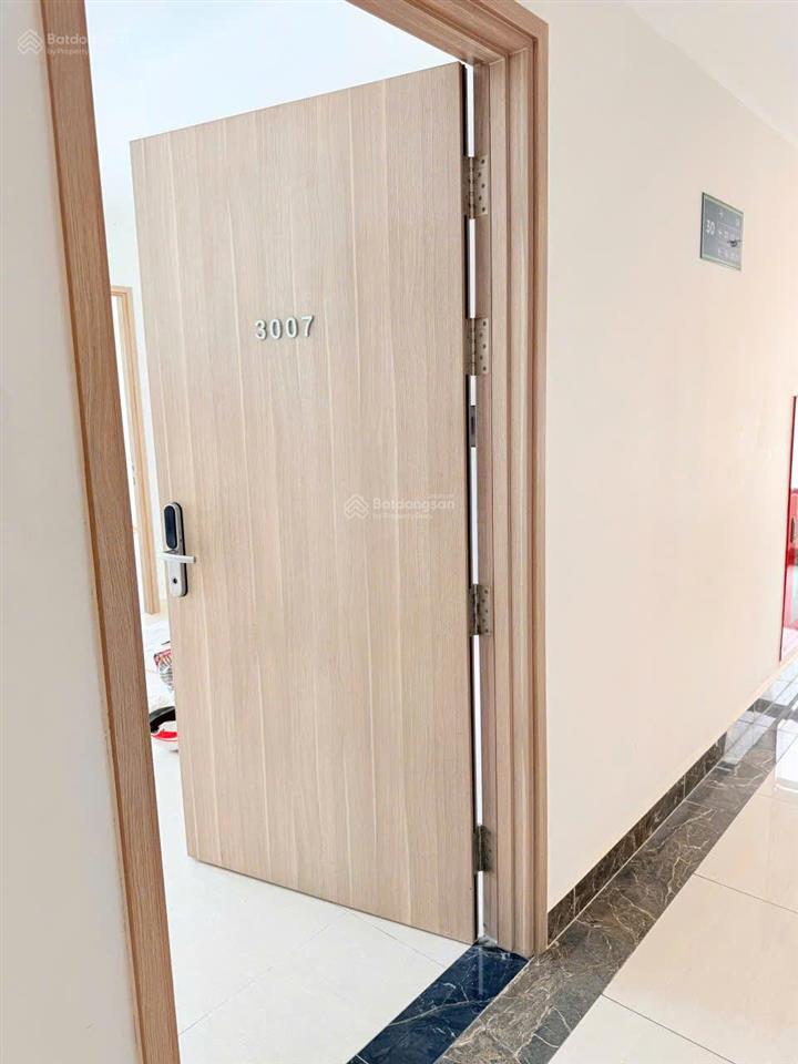 Chủ nhà cần bán gấp căn 1pn+ s9.02 vinhomes grand park, view nội khu và sông đẹp, thoáng mát.