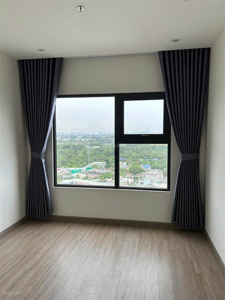 Bán gấp căn hộ 2 phòng ngủ vinhomes grand park quận 9 giá chỉ 2.75 tỷ  diện tích 60m2