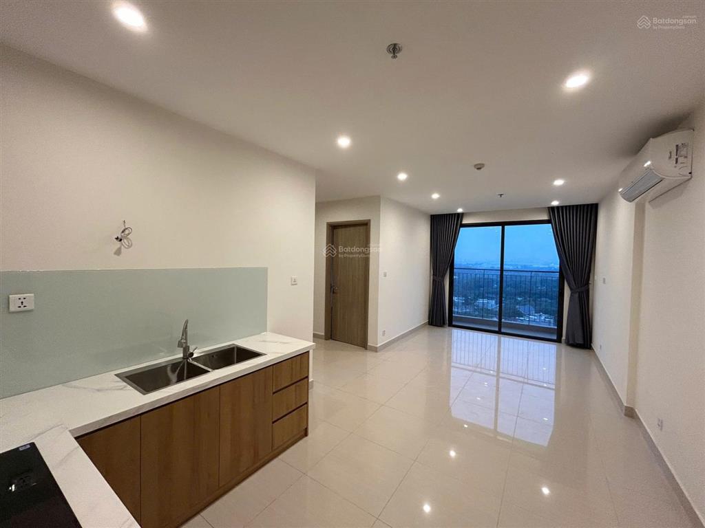 Bán gấp căn hộ 2 phòng ngủ vinhomes grand park quận 9 giá chỉ 2.75 tỷ  diện tích 60m2