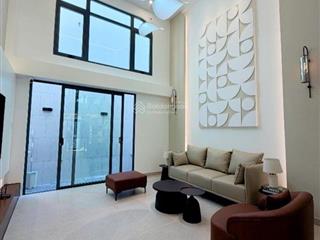 Nhà mới 5 tầng. nở hậu. xe hơi tới nhà. full nội thất. nhỉnh 7 tỷ