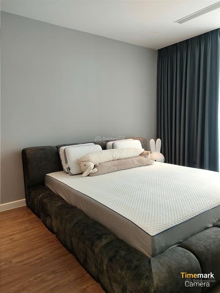 Cần bán gấp căn hộ sunshine sky city q7 2pn 2wc full nội thất. giá chỉ 6 tỷ 5 còn thương lượng