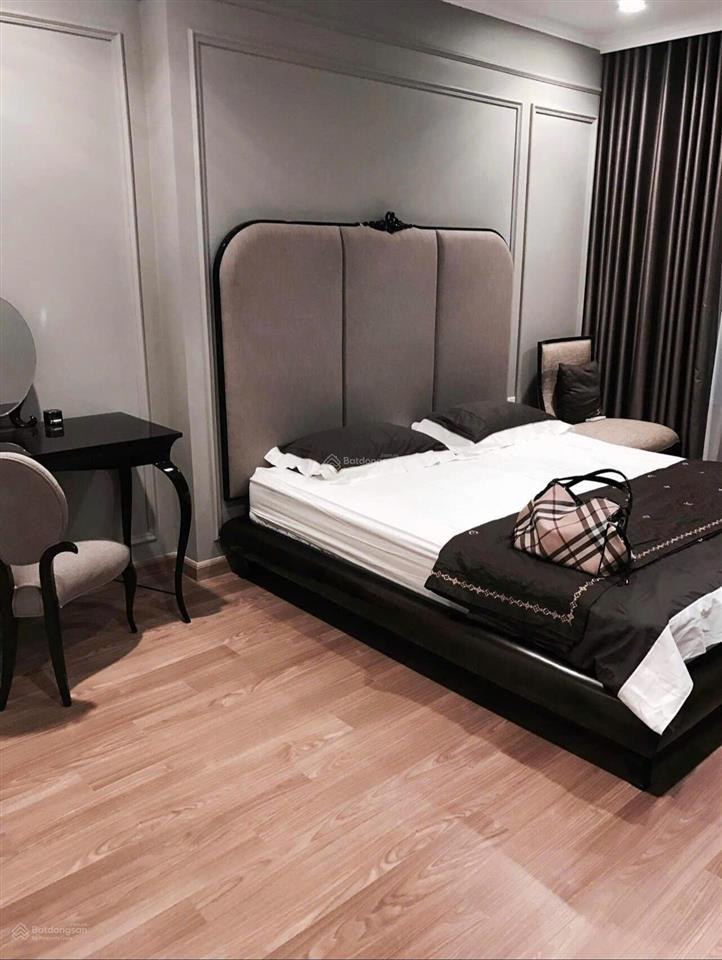 Bán nhanh căn hoa hậu 3pn căn góc 2 mặt thoáng, sẵn sổ lâu dài. giá bán chỉ 7 tỷ 250