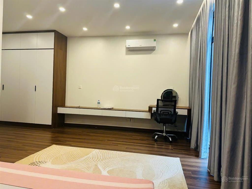 Cho thuê gấp căn phố biển 78m2