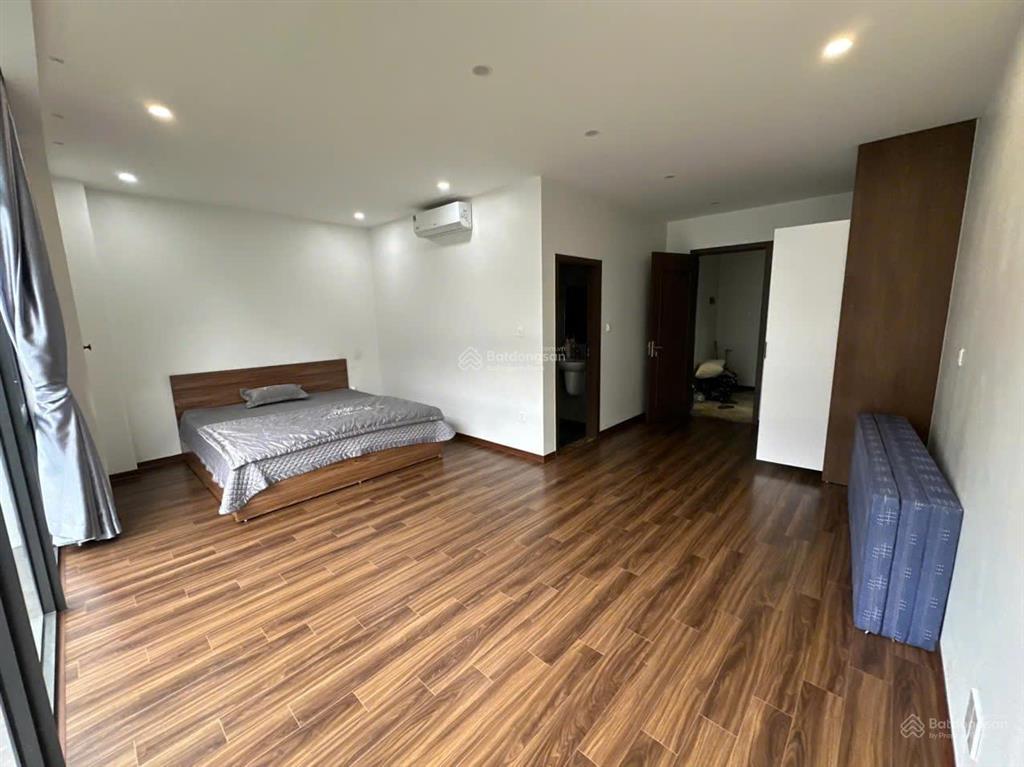 Cho thuê gấp căn phố biển 78m2