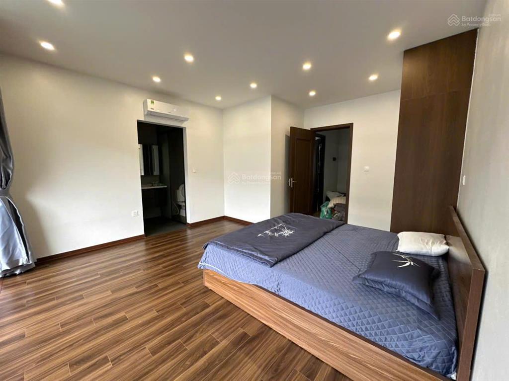 Cho thuê gấp căn phố biển 78m2