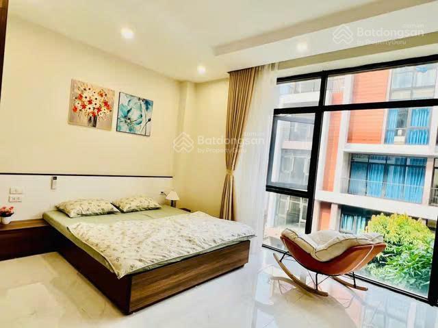 Cho thuê căn liền kề full nội thất ở vin 3