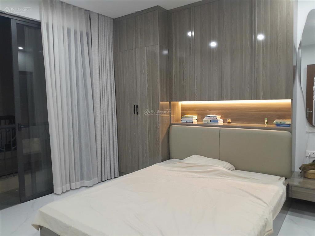 Cho thuê gấp căn liền kề hoàn thiện 2 tầng vin2