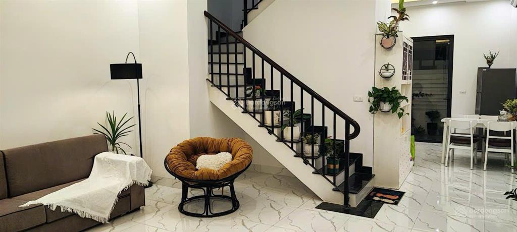 Gấp! chính chủ cho thuê căn 2 tầng vin 2