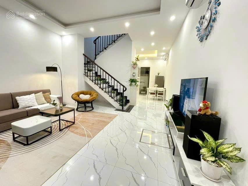 Gấp! chính chủ cho thuê căn 2 tầng vin 2