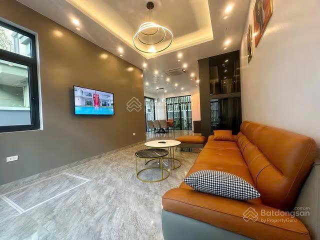 Hot! chính chủ cho thuê gấp căn biệt thự chỉ 18tr