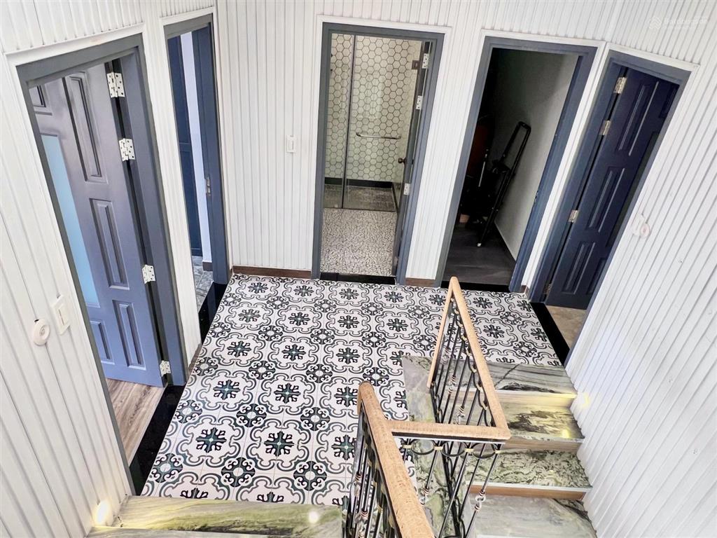 Bán penthouse chung cư star hill, phú mỹ hưng căn góc dt 242m2 3pn 3wc đầy đủ nội thất