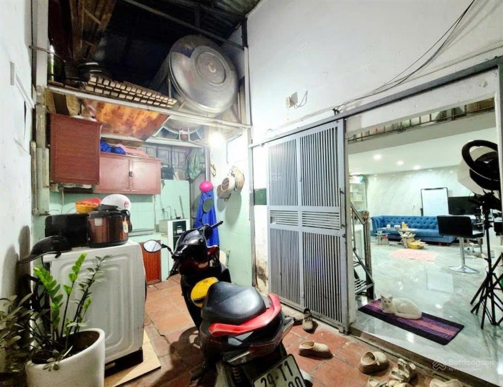Bán nhà riêng tại số 43 ngách 118 ngõ 467, lĩnh nam, 5,2 tỷ, 36 m2, giá tốt uy tín