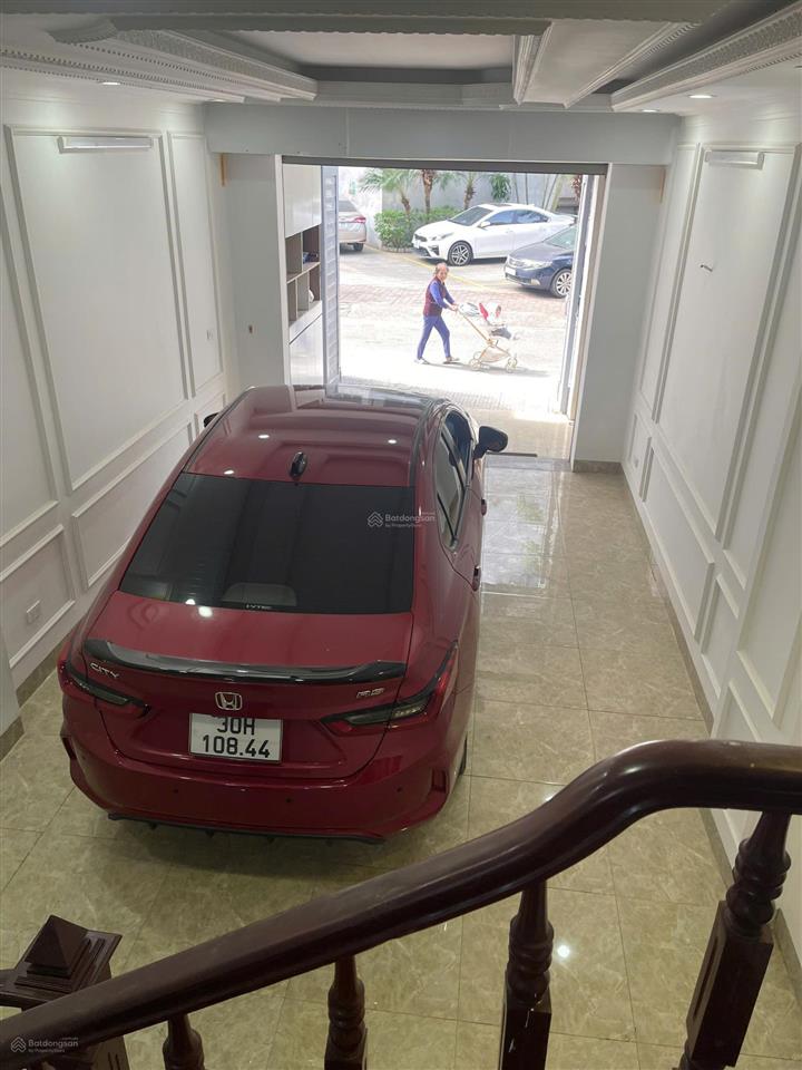 Bán gấp  nhà phân lô vỉa hè  ngay sát ngã tư văn phú hà đông