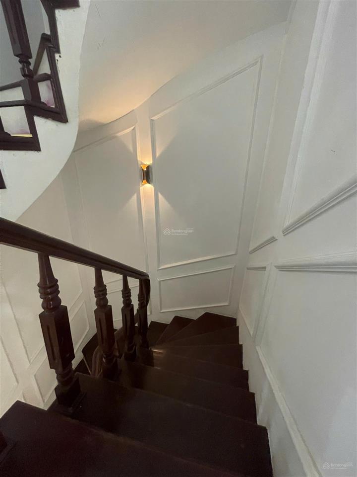 Bán gấp  nhà phân lô vỉa hè  ngay sát ngã tư văn phú hà đông