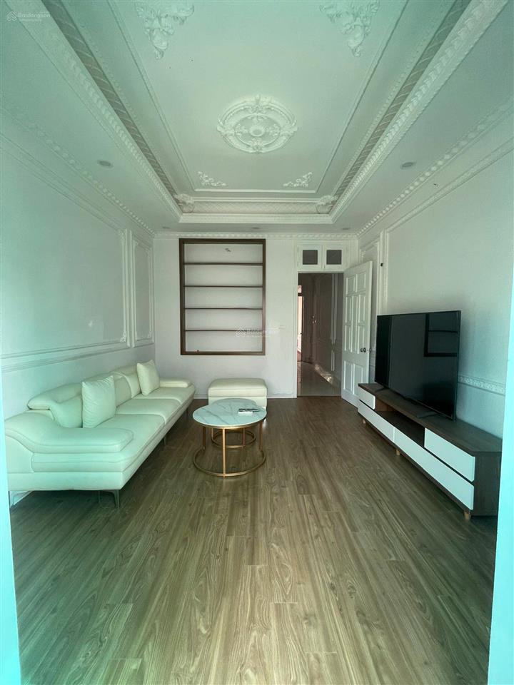 Bán gấp  nhà phân lô vỉa hè  ngay sát ngã tư văn phú hà đông