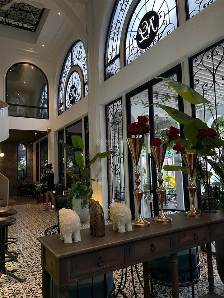 Sang nhượng quán cà phê quy mô lớn  view đẹp  vị trí đắc địa tp. thủ dầu mộ