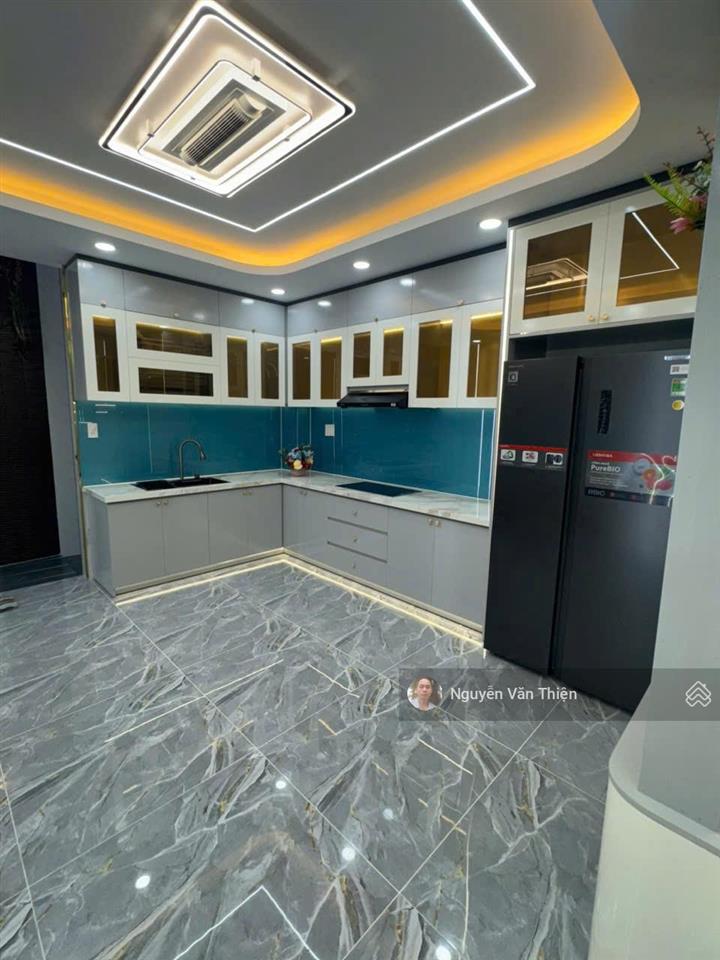 Siêu phẩm 5 tầng  hẻm xe tải thông lâm thị hố  sát kdc hiệp thành city  tặng full nội thất xịn