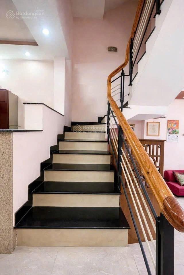 Bán nhà riêng tại thích quảng đức, 52 m2, chính chủ view đẹp