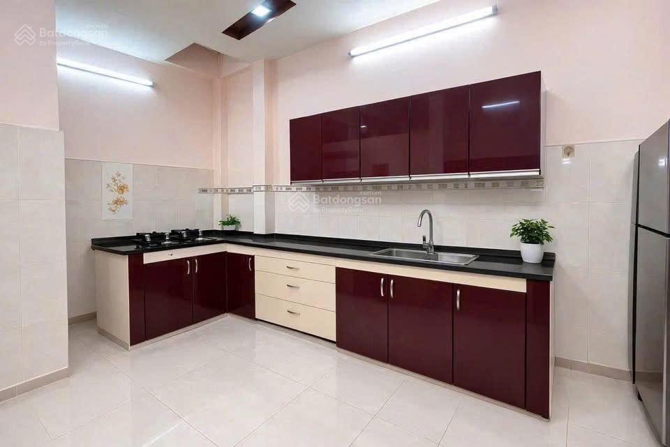 Bán nhà riêng tại thích quảng đức, 52 m2, chính chủ view đẹp