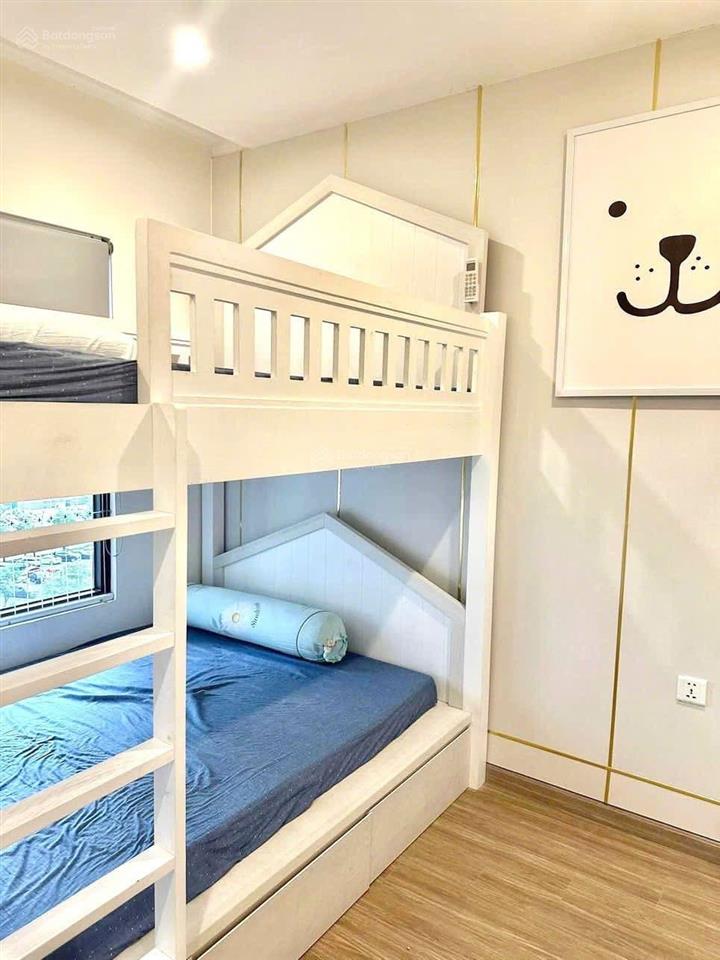 Ch,giáp phạm văn đồng,shr+hđ thuê 13tr/th căn2pn,full nt cao cấp,cắt lổ 1tỷ960, vay full 80%.