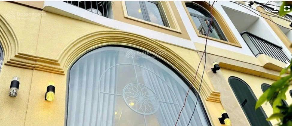 Nhà rất đẹp hẻm 4m khu yên tĩnh gần emart phạm văn chiêu