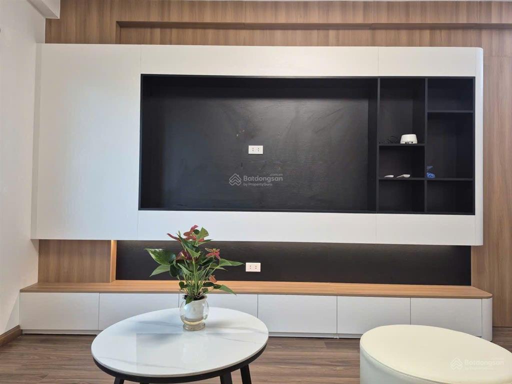 Samsora vạn phúc  hà đông. căn hộ 2 ngủ, 2 vệ sinh, full nội thất. dt 64m2, chào bán 4.95 tỷ