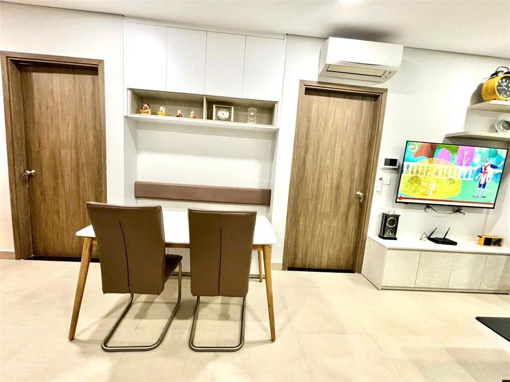 Bán căn 2pn  2wc chung cư cao cấp sky89 quận 7  sổ hồng  5,3 tỷ bao hết thuế phí  tl mạnh