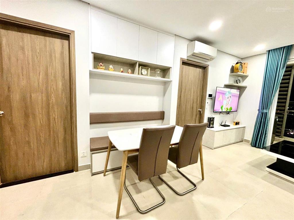 Bán căn 2pn  2wc chung cư cao cấp sky89 quận 7  sổ hồng  5,3 tỷ bao hết thuế phí  tl mạnh