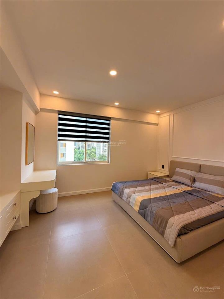 Bán căn hộ 3pn chung cư mỹ khánh 1 phú mỹ hưng quận 7  sổ hồng