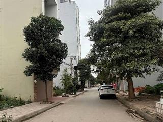 Bán gấp lô đất sát fpt hoà lạc, thu hồi vốn giá 1,5 tỷ