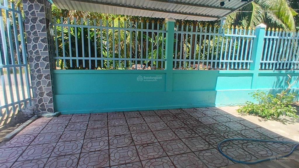 Cho thuê nhà mặt phố tại thị trấn long hồ, 4.500.000 triệu vnd, 220 m2, giá tốt