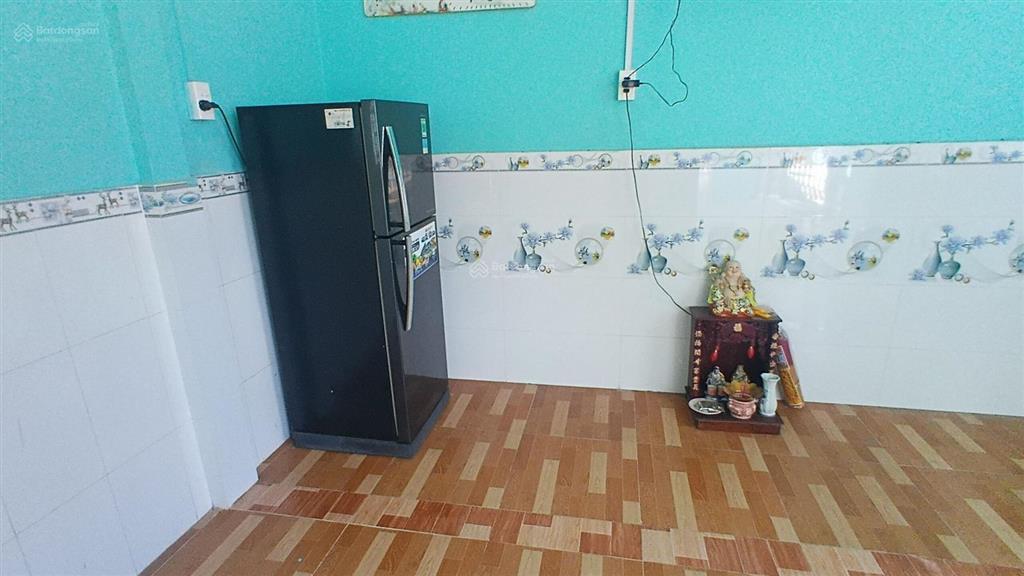 Cho thuê nhà mặt phố tại thị trấn long hồ, 4.500.000 triệu vnd, 220 m2, giá tốt