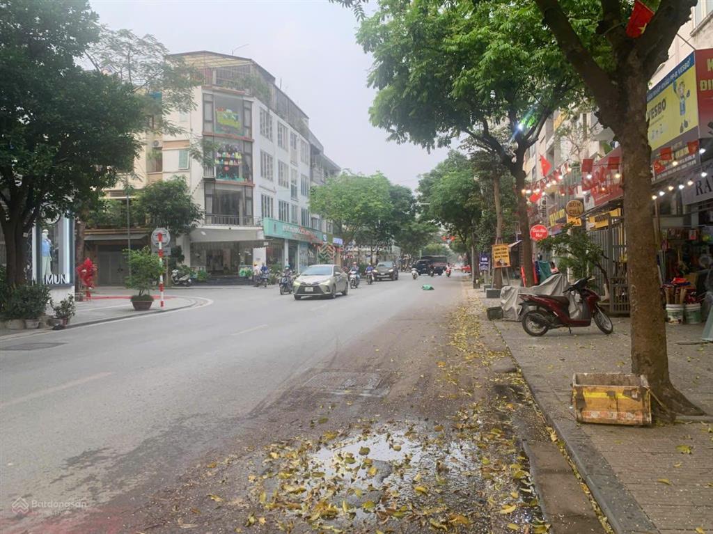 Liền kề văn phú 2/5 tầng mặt đường 24m kinh doanh 10tr