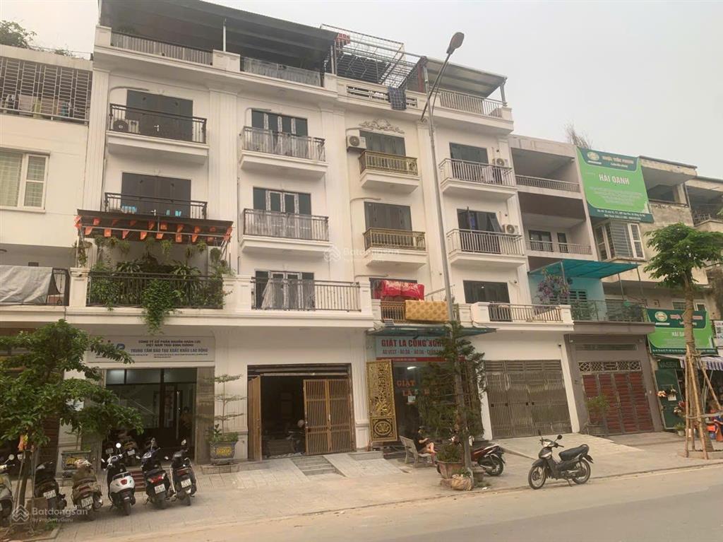 Liền kề văn phú 6 tầng thang máy thông sàn gần tháp đồng hồ 18tr
