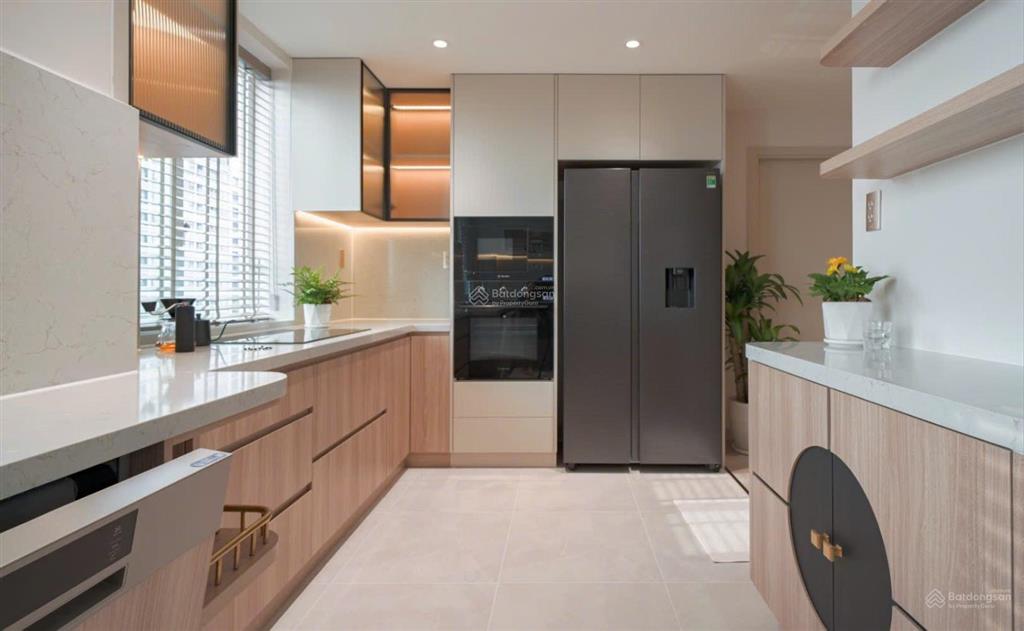 Bán căn hộ grand view phú mỹ hưng  118m2  3pn  full nội thất  view biệt thự  giá tốt 10 tỷ