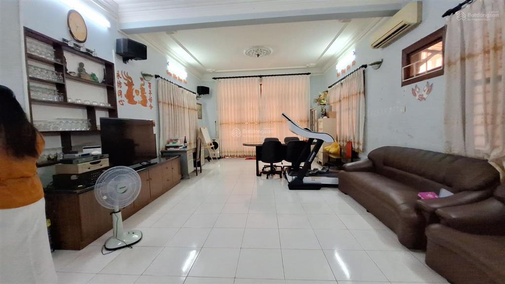 Bán nhà đất vàng phú nhuận, hiếm 188.3m2 ngay trung tâm hồ văn huê xe hơi ngủ trong nhà
