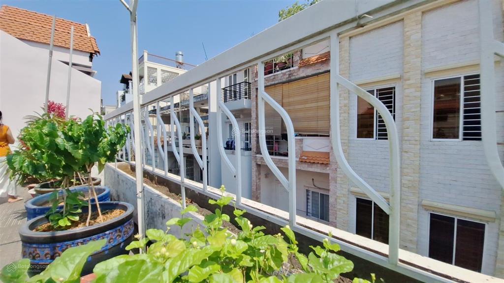 Bán nhà đất vàng phú nhuận, hiếm 188.3m2 ngay trung tâm hồ văn huê xe hơi ngủ trong nhà